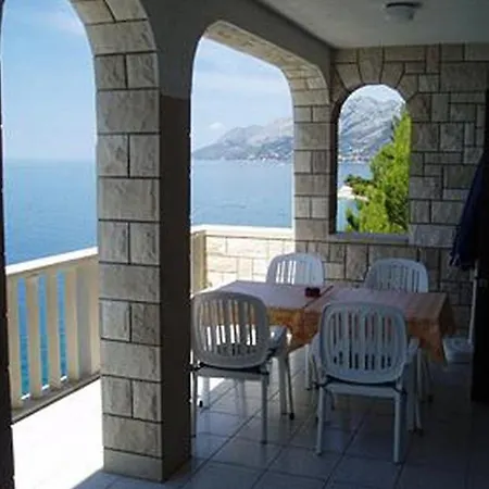 17 Apartment *
