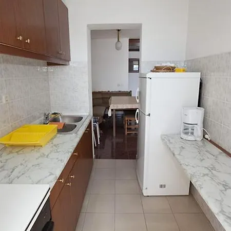 17 Apartment