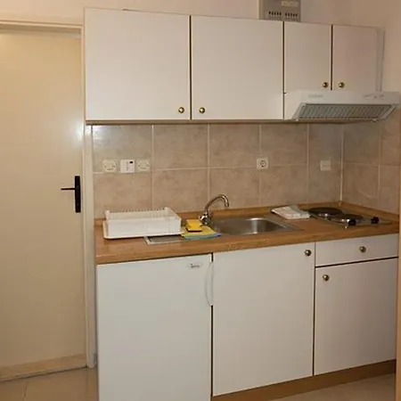17 Apartment