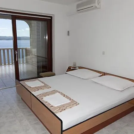 17 Apartment