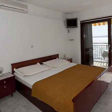 Apartment 17 Brela